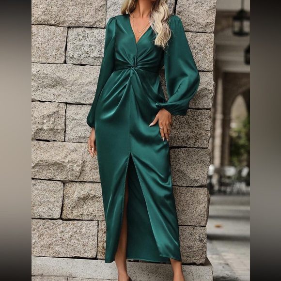 Luxe twist front slit thigh maxi dress - Picture 6 of 16